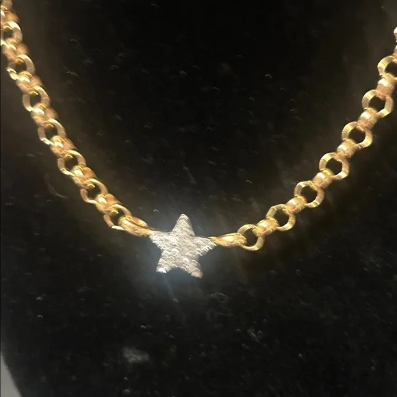 Gold Star Pendant Necklace - Picture 2 of 6